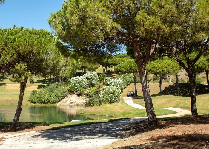 Apartment 2 Bedroom Awesome In *