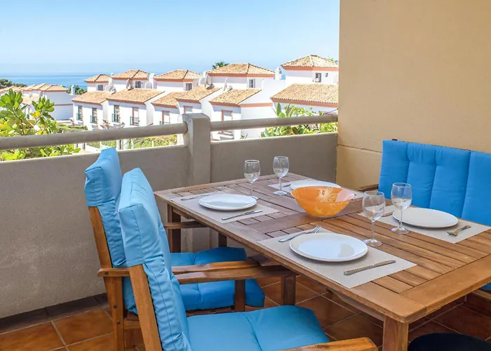 Apartment 2 Bedroom Awesome In