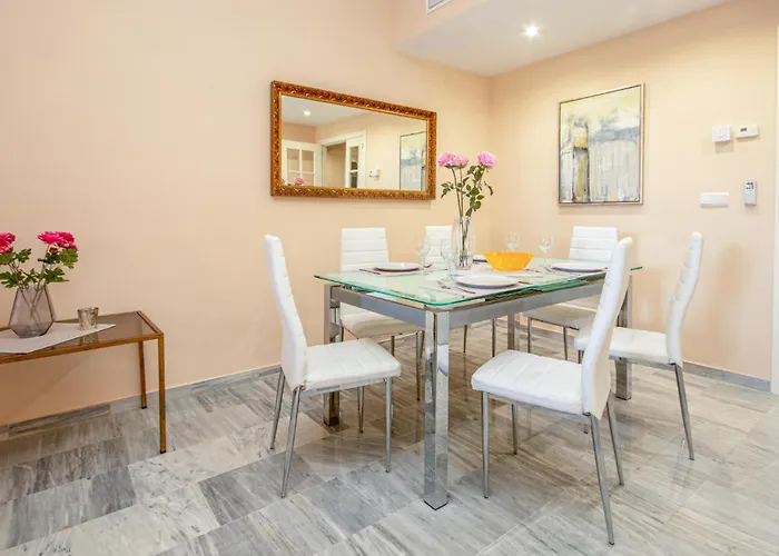 2 Bedroom Awesome In * Marbella