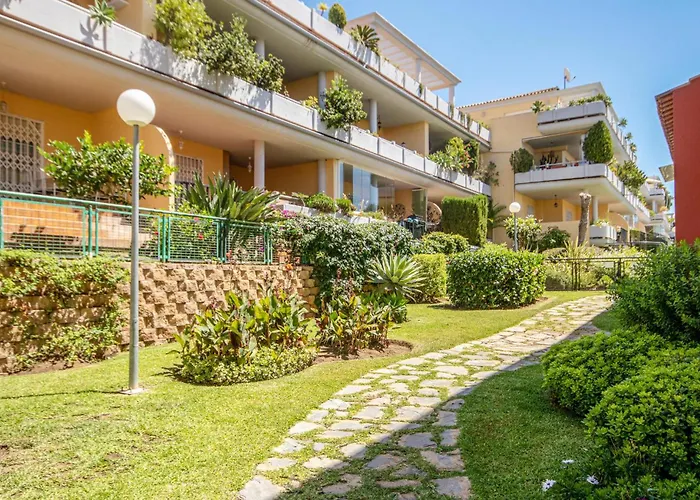 2 Bedroom Awesome In Lägenhet *