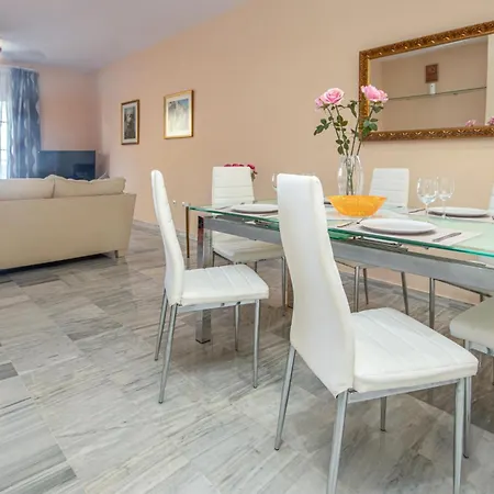 Lejlighed 2 Bedroom Awesome In