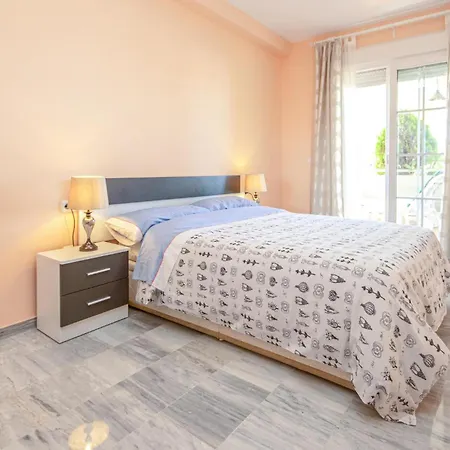 Apartment Awesome In With Kitchen Marbella