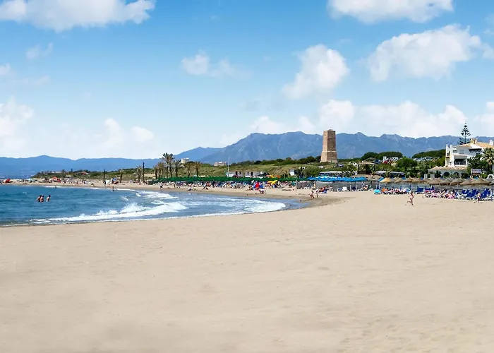 2 Bedroom Awesome In Apartment Marbella